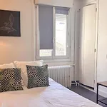 Elegant In S Old Town Apartment Bordeaux