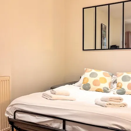 Elegant In S Old Town Apartmán Bordeaux