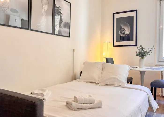 Elegant In S Old Town Bordeaux