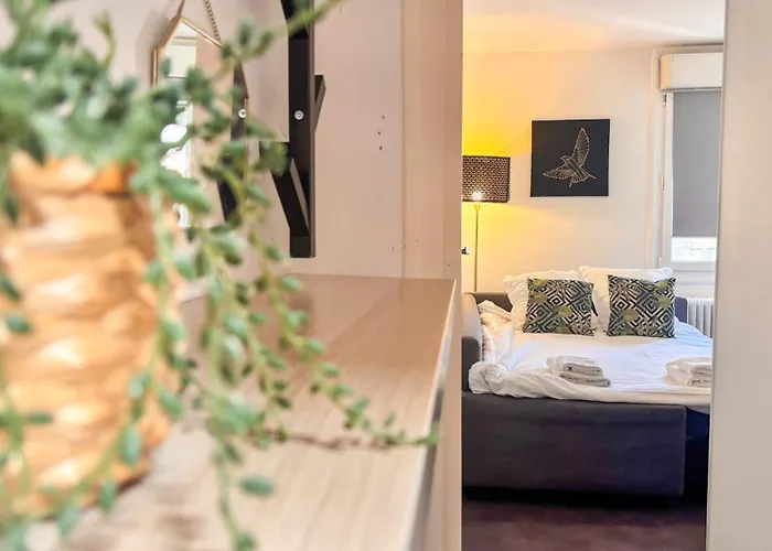 Elegant In S Old Town