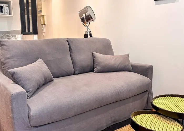 Elegant In S Old Town *